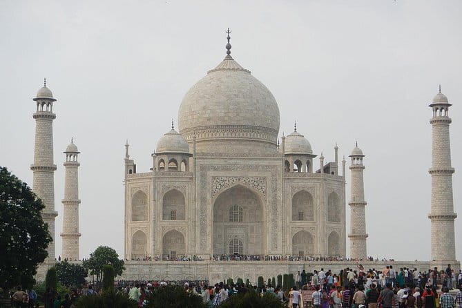 Private Taj Mahal, Agra Fort & Baby Taj Tour from Delhi by Car - Guides, languages, and personal attention