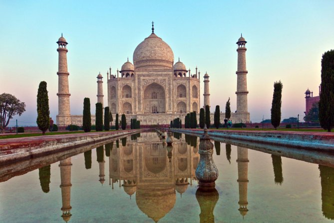 Private Taj Mahal & Agra Fort Tour from Delhi by Car - Entering the Taj Mahal at about 9:30 a.m.