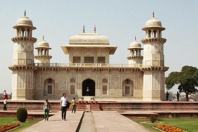 Private Taj Mahal and Fatehpur Sikri Tour From Delhi with Lunch - Why this Delhi to Agra day trip works