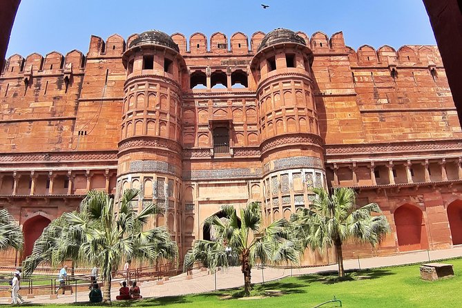 Private Taj Mahal and Fatehpur Sikri Tour From Delhi with Lunch - What the private format changes