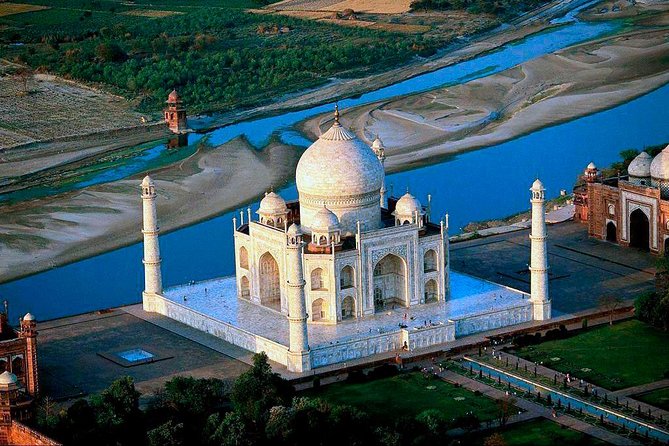 Private Taj Mahal Day Trip with Guide & Lunch - Booking details worth checking twice