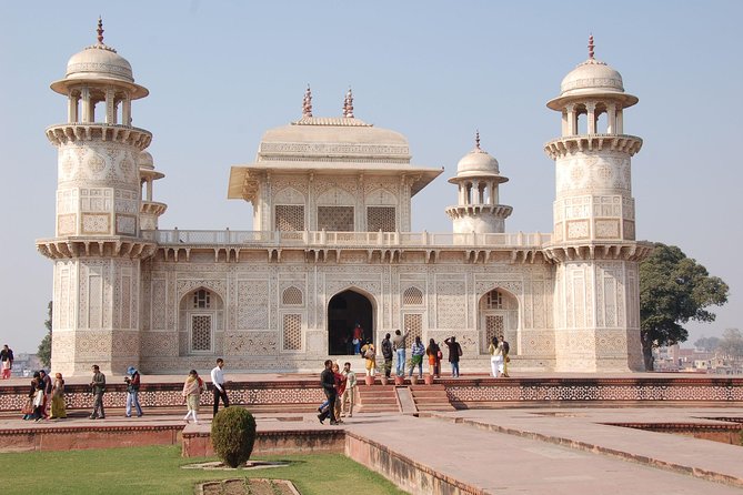 Private Taj Mahal Same Day Tour (Delhi - Agra - Delhi) - Seeing the Taj Mahal without rushing the basics