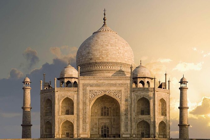 Private Taj Mahal Sunrise and Old Delhi Tour from New Delhi - Key points at a glance