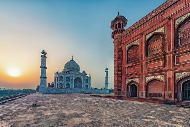 Private Taj Mahal Sunrise Tour and Agra Sightseeing from Delhi - From your Delhi pickup to Agra