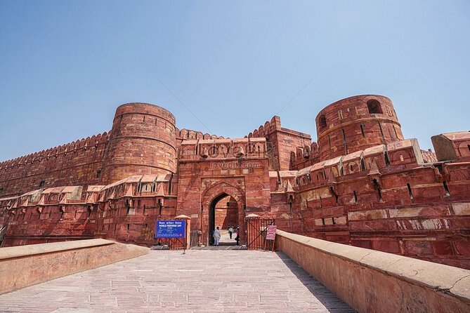 Private Taj Mahal Tour from Delhi by Car - Entering the Taj Mahal