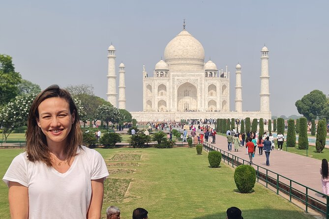 Private Tour of Taj mahal from Delhi by Train in 90 Min - A fast train ride from Delhi to Agra