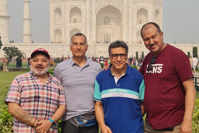 Private Tour of Taj mahal from Delhi by Train in 90 Min - Two hours at the Taj Mahal