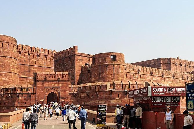 Private Tour:Sunrise Taj Mahal Love Tour From Delhi including Agra fort - The guide can make the difference