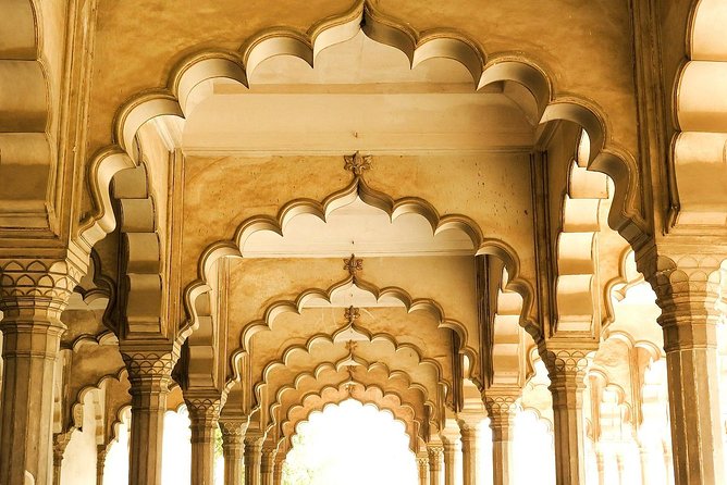 Private Tour:Sunrise Taj Mahal Love Tour From Delhi including Agra fort - Small details worth handling before you go