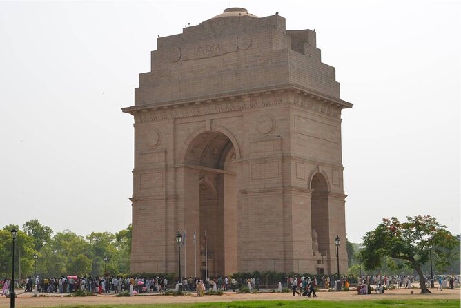 Private Tour, The Portraits of Old and New Delhi with Pickup Included - Gurudwara Bangla Sahib and the langar kitchen