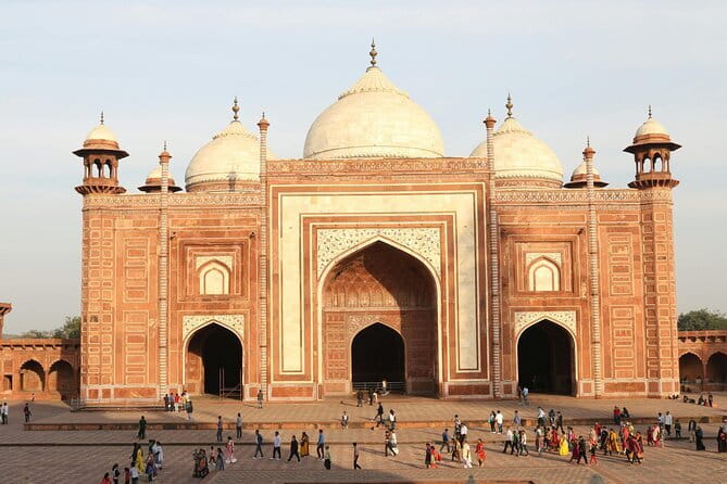 Private Tour to Taj Mahal and Agra From Delhi by Car - Inside the Taj Mahal