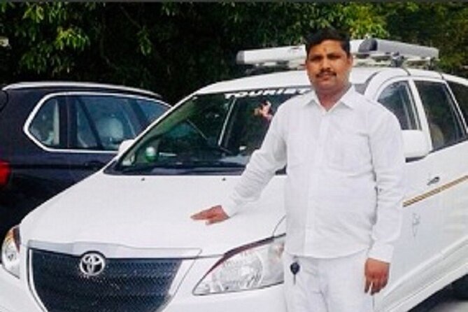 Private Transfer Delhi to Agra by Car - The Three-Hour Road From Delhi to Agra