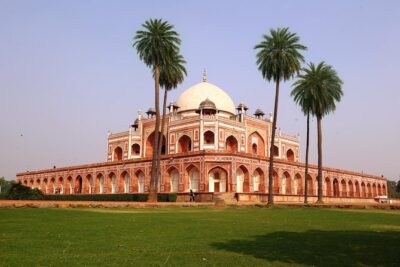 Private Walking Tour: South Delhi Heritage including Qutub Minar and Mehrauli Archaeological Park