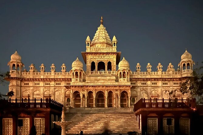 Rajasthan:- Maharaja Places of Royal Rajasthan 07- Days Tour - Hotels, transport, and the daily rhythm