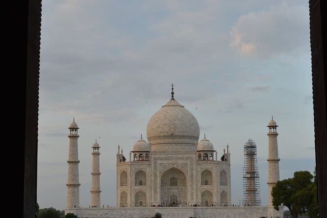 Red Fort Fast Track Entry Ticket in Delhi 2 hours Tour - The Diwan-i-Aam and the emperor’s public court