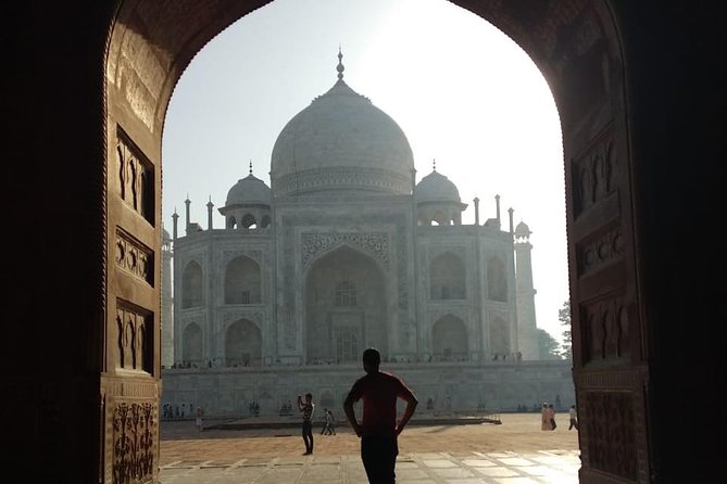 Same Day Delhi Agra Delhi Tour by private Car - Two hours at the Taj Mahal
