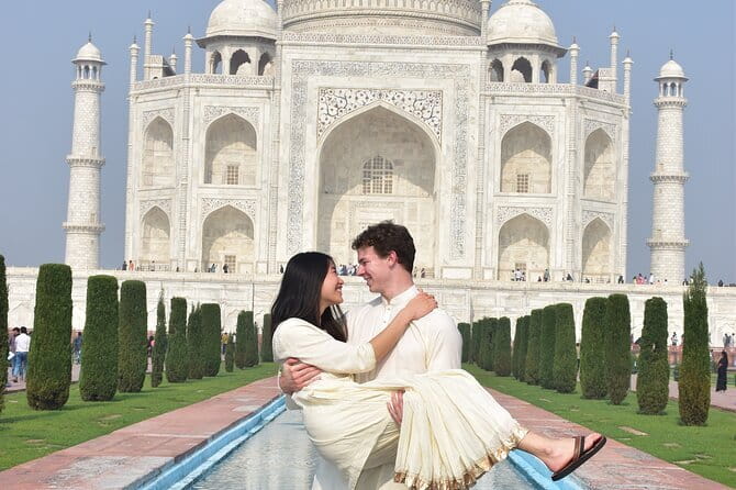 Same Day luxury Taj Mahal and Agra Fort Tour from Delhi by Car - Is $30.75 good value?
