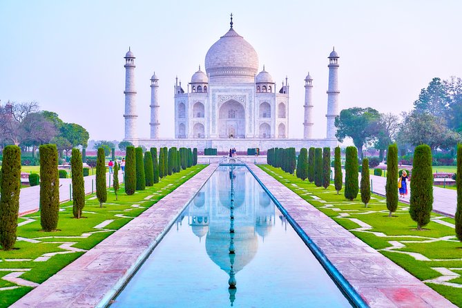 Same Day Mathura and Vrindavan Tour with Taj Mahal from New Delhi - Who will enjoy this long day?