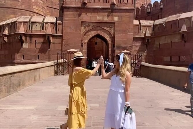 Same day Private tour cab pickup from Delhi Agra - Why a private sedan can be worth $73