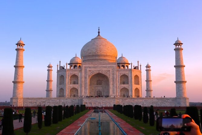 Same Day Taj Mahal and Agra Fort Tour from Delhi By Car - Agra Fort and the Mughal capital