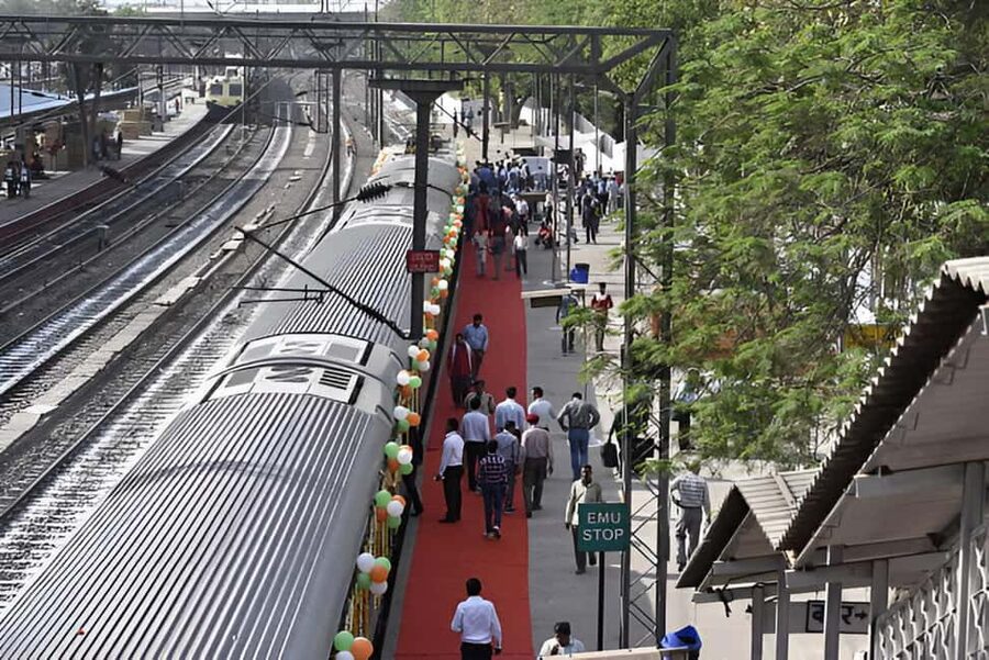 Same Day Taj Mahal Tour from Delhi by Gatimaan Express Train - Booking details that matter