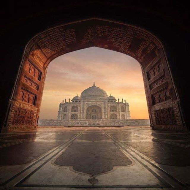 Same Day Taj Mahal Tour from Delhi by Gatimaan Express Train - Guides can shape the quality of the day