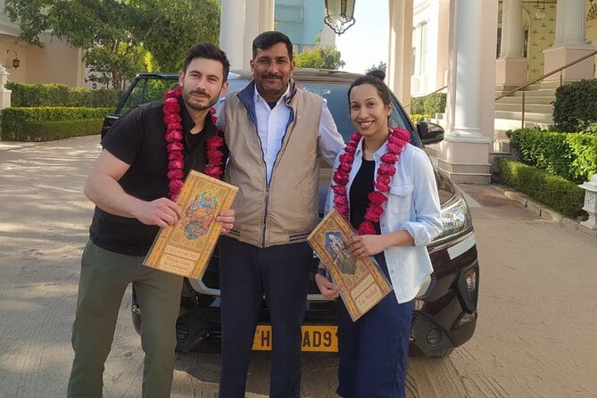 Same Day Taj Mahal Trip From Delhi to Agra By Private Driver - The Road to Agra in a Toyota Innova Crysta
