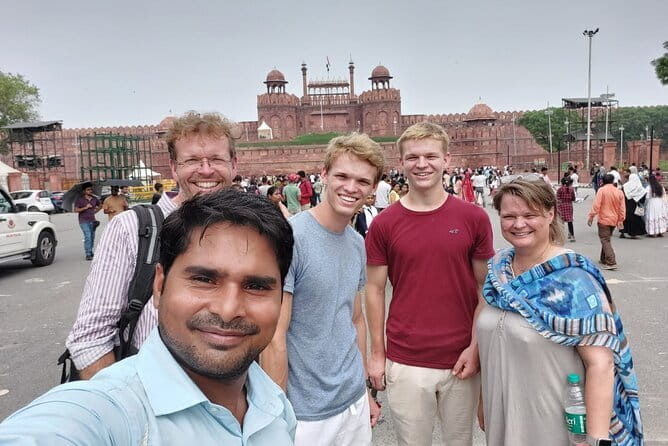 Sanjay Colony Slum & Old delhi Street Food Tasting tour - Key points to know before booking