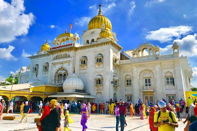 Sanjay Colony Slum & Old delhi Street Food Tasting tour - A rickshaw ride through the Old Delhi lanes