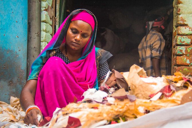 Sanjay Colony Slum Tour - Homes, temples, and a community at work