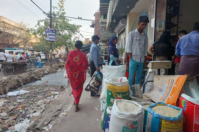 Sanjay Colony Slum Tour with Local Guide - Why the guide matters so much here