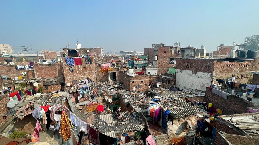 Sanjay Colony Slum Tour with Local Guide - The limits and sensitive points