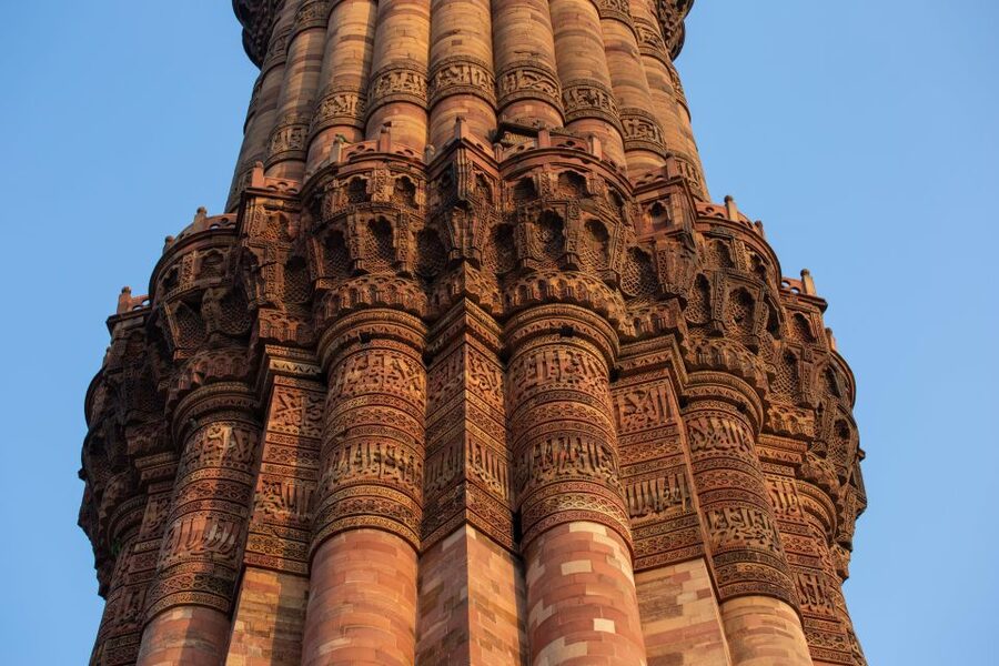 Skip-the-line Qutub Minar Private Tour with Transfer Option - Alai Darwaza and its fine stonework