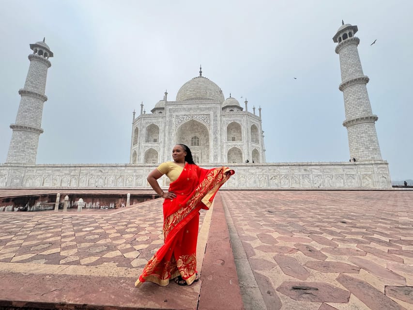 skip the line taj mahal tour with private tour guide - Using the battery car to save your energy