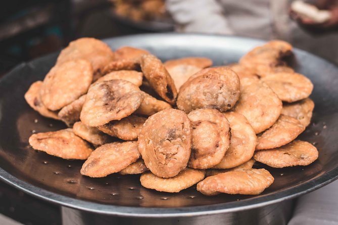 Spice & Stories: 3-Hour Old Delhi Heritage Food Walk Guided Tour - Naughara’s nine Jain havelis