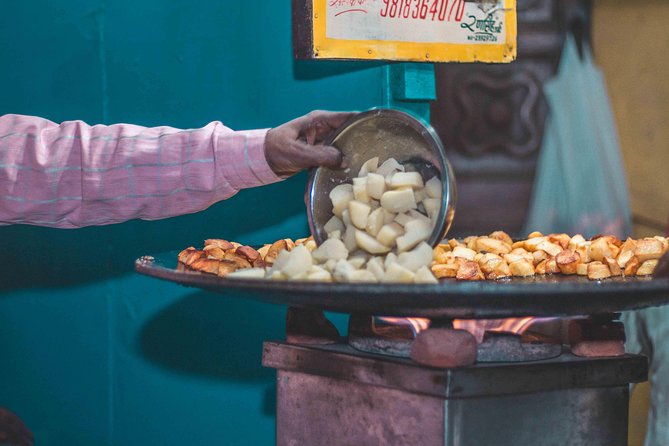 Spice & Stories: 3-Hour Old Delhi Heritage Food Walk Guided Tour - Chandni Chowk, temples, and a long snack session