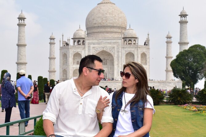 Taj Mahal Agra Fort and Baby Taj Same Day Tour By Car From Delhi - Lunch at the Courtyard by Marriott