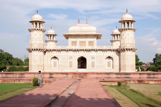 Taj Mahal, Agra Fort & Baby Taj Tour from Delhi - All Inclusive - Mehtab Bagh and the rear view of the Taj Mahal