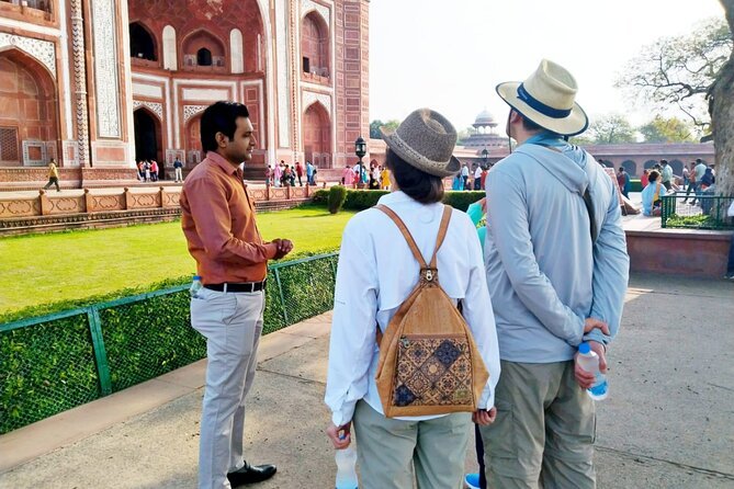 Taj Mahal, Agra Fort & Baby Taj Tour from Delhi by Car–Fast Entry - Seeing the Taj Mahal with a personal guide