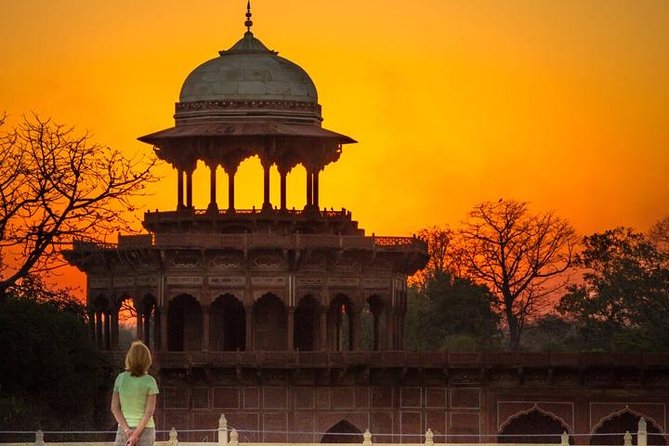 Taj Mahal & Agra Fort Day Tour From Delhi - All Inclusive & Lunch - How the guides shape the day
