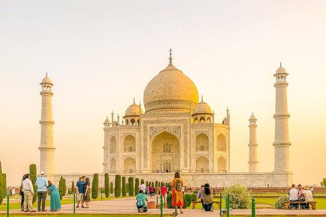 Taj Mahal & Agra Fort Day Tour From Delhi - All Inclusive & Lunch - The Taj Mahal: two hours with a local guide