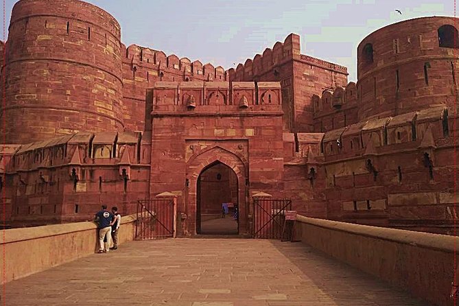 Taj Mahal, Agra Fort, & Fatehpur Sikri Day trip From Delhi by car - Leaving Delhi at 5:30 AM