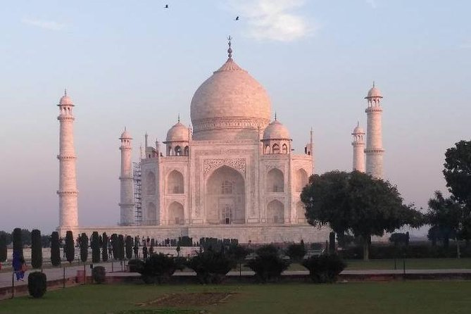 Taj Mahal, Agra Fort, & Fatehpur Sikri Day trip From Delhi by car - Entering the Taj Mahal in the morning