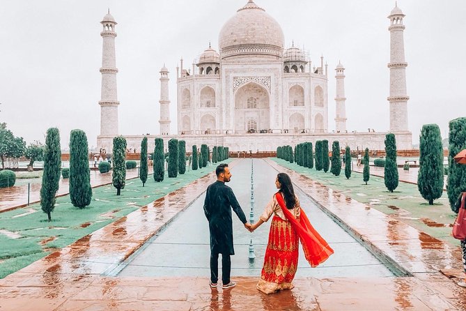 Taj Mahal & Agra Fort Tour with Home Cooked lunch at Locals Home - Lunch with an Indian family in Agra