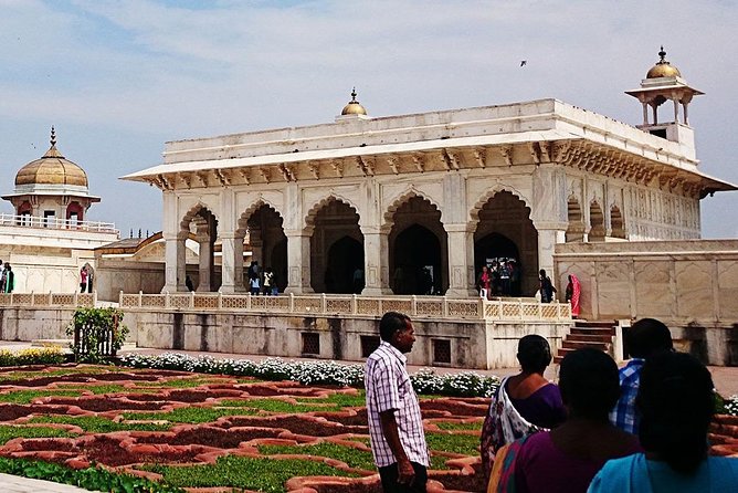 Taj Mahal & Agra Fort With Mother Teresa's Missionaries Of Charity From Delhi - What the private format really gives you