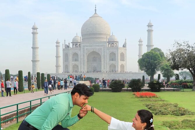 Taj Mahal & Agra Private Tour By Car with 5 Star Lunch - Entering the Taj Mahal with a private guide