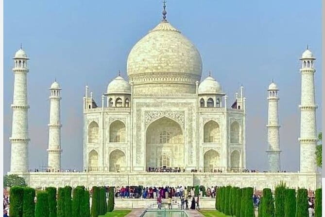 Taj Mahal & Agra Sameday Tour from Delhi by Car with 5 Star Lunch - A 5-star lunch in the middle of a long day