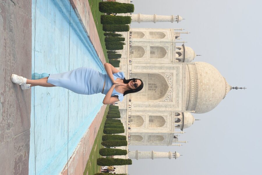 Taj Mahal and Agra Private Car Tour from Delhi with 5 Star Lunch - What the guide and driver add