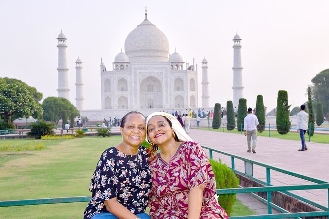 Taj Mahal And Agra Private Day Tour From Delhi - Lunch or breakfast at the DoubleTree by Hilton Agra