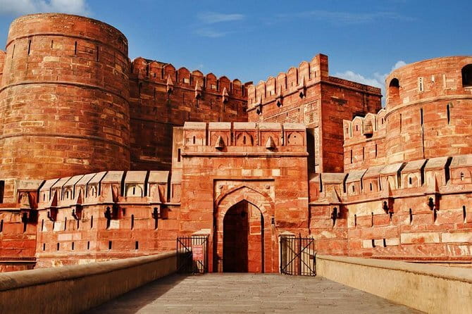 Taj Mahal Day Trip from New Delhi Airport - Buffet lunch at Courtyard by Marriott